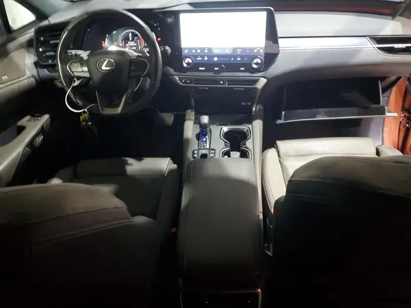 2T2BAMCA1PC022182 2023 LEXUS RX - Image 8