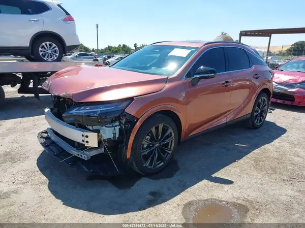 2T2BAMCA1SC100615 2025 LEXUS RX - Image 2
