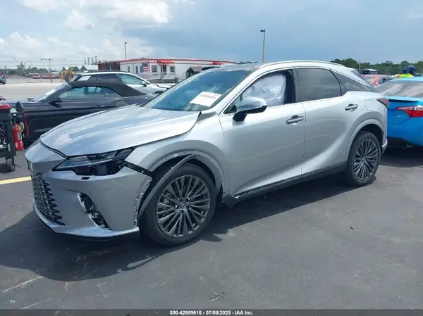 2T2BAMCA1SC106771 2025 LEXUS RX - Image 2