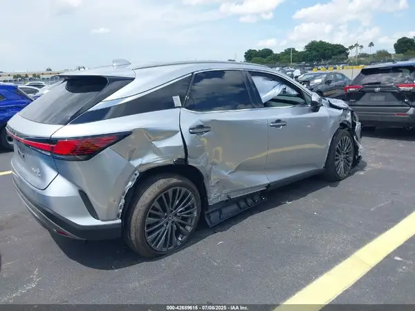 2025 LEXUS RX IAAI lot 42689616 auction photo 4