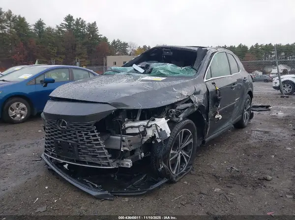 2T2BAMCA1SC120928 2025 LEXUS RX - Image 2