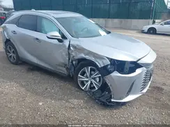 2T2BAMCA1TC135138 2026 LEXUS RX