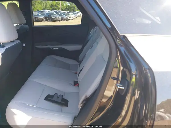 2T2BAMCA1TC137147 2026 LEXUS RX - Image 8