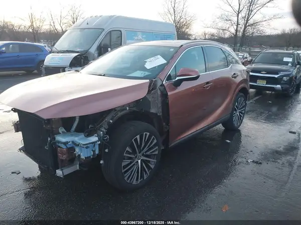 2T2BAMCA2PC002779 2023 LEXUS RX - Image 2