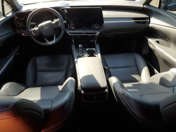 2T2BAMCA2PC011580 2023 LEXUS RX - Image 8