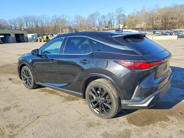 2T2BAMCA2RC040998 2024 LEXUS RX - Image 2