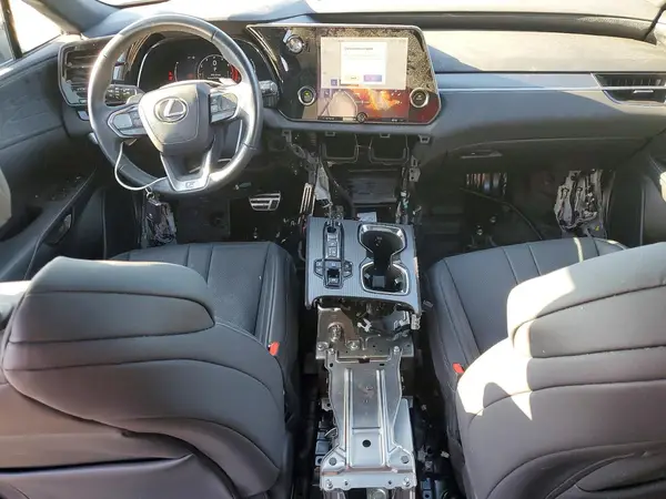2T2BAMCA2RC040998 2024 LEXUS RX - Image 8
