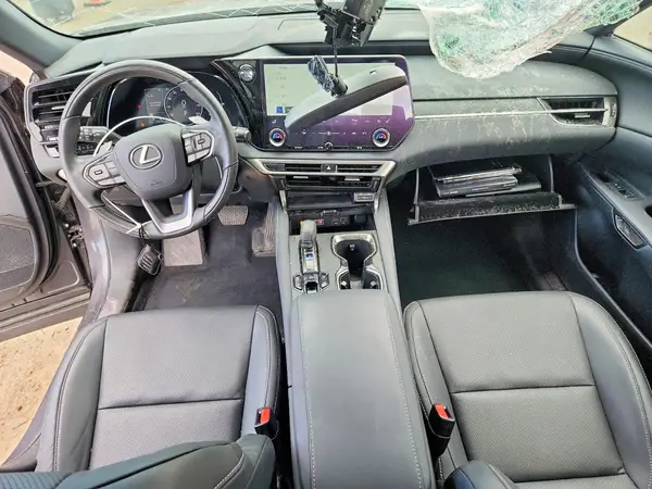 2T2BAMCA2RC061172 2024 LEXUS RX - Image 8