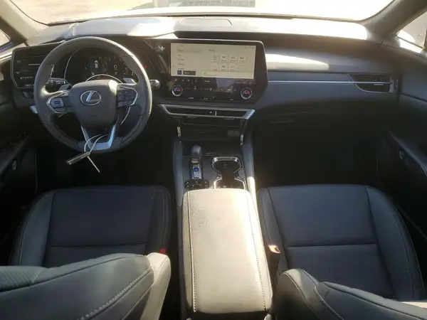 2T2BAMCA2RC067361 2024 LEXUS RX - Image 8