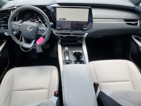 2T2BAMCA2SC093075 2025 LEXUS RX - Image 8