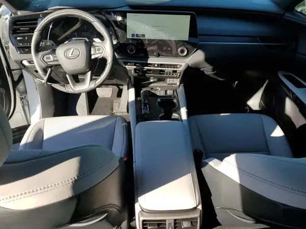 2T2BAMCA2SC113664 2025 LEXUS RX - Image 8