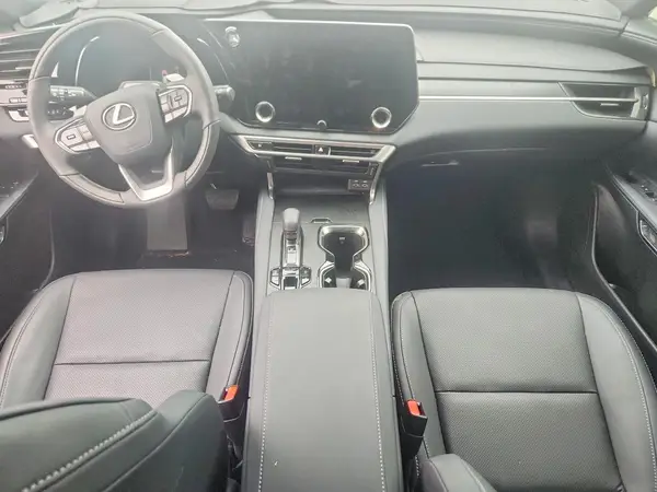 2T2BAMCA2SC123806 2025 LEXUS RX - Image 8