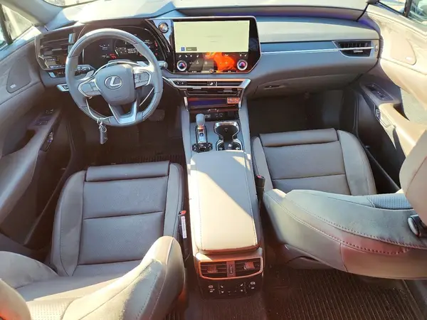 2T2BAMCA2TC131664 2026 LEXUS RX - Image 8