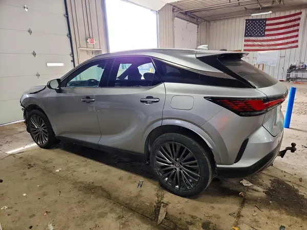 2T2BAMCA3PC023012 2023 LEXUS RX - Image 2