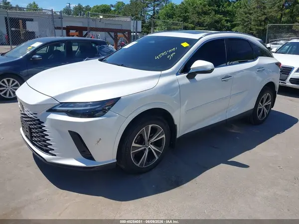 2T2BAMCA3PC032972 2023 LEXUS RX - Image 2