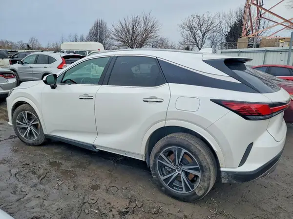 2T2BAMCA3RC043960 2024 LEXUS RX - Image 2