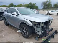2T2BAMCA3RC046664 2024 LEXUS RX