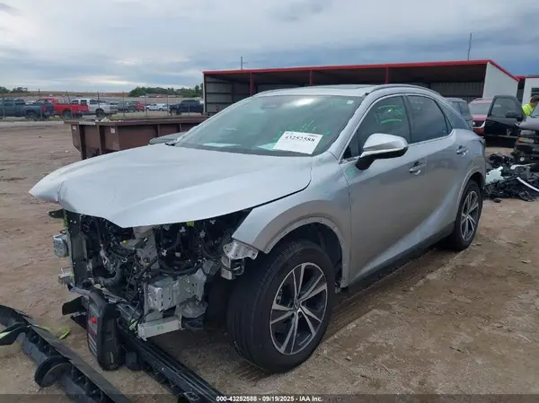 2T2BAMCA3RC046664 2024 LEXUS RX - Image 2