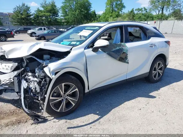 2T2BAMCA3RC064761 2024 LEXUS RX - Image 2