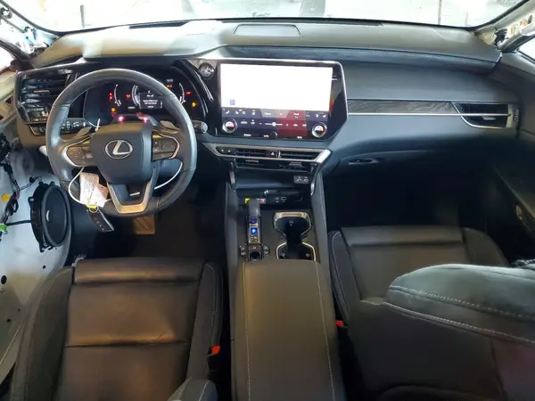 2T2BAMCA3RC071970 2024 LEXUS RX - Image 8