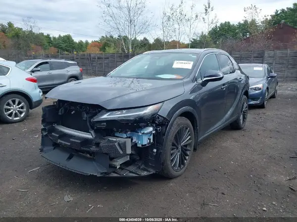 2T2BAMCA3SC096213 2025 LEXUS RX - Image 2