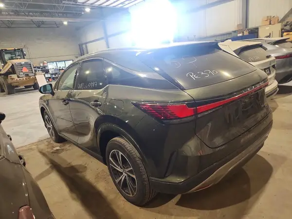 2T2BAMCA3SC097250 2025 LEXUS RX - Image 2