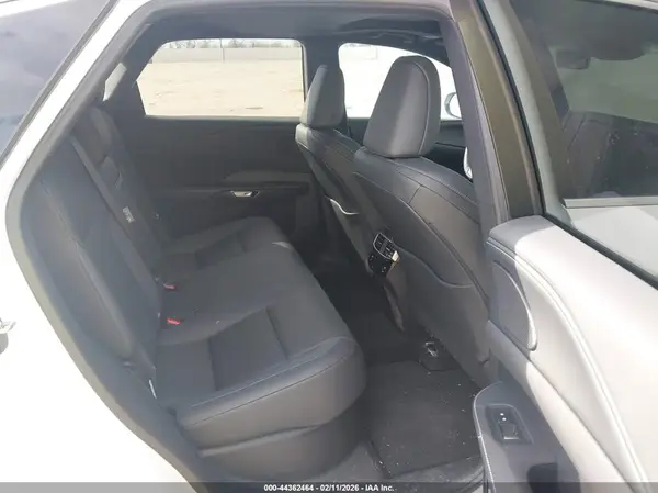 2T2BAMCA3SC123510 2025 LEXUS RX - Image 8