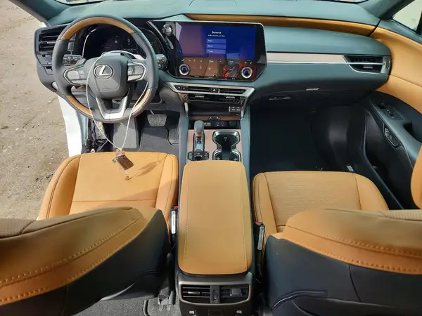 2T2BAMCA3TC137375 2026 LEXUS RX - Image 8