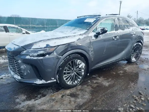2T2BAMCA4PC021740 2023 LEXUS RX - Image 2