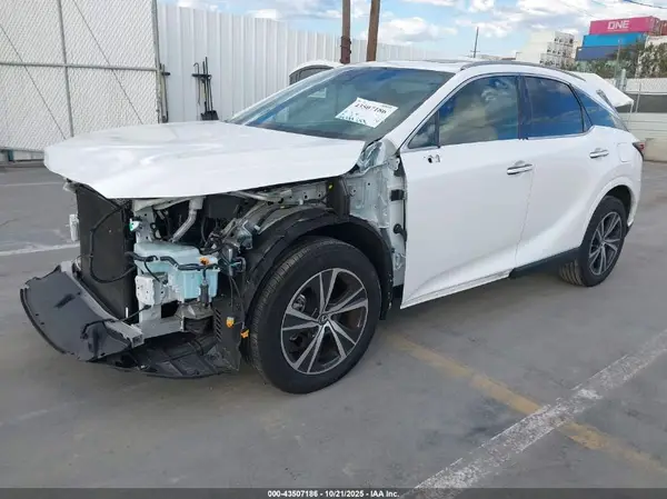 2T2BAMCA4PC030275 2023 LEXUS RX - Image 2