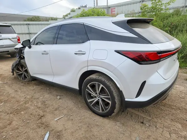 2T2BAMCA4PC030289 2023 LEXUS RX - Image 2