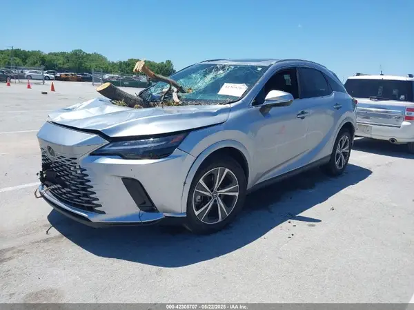 2T2BAMCA4RC080841 2024 LEXUS RX - Image 2