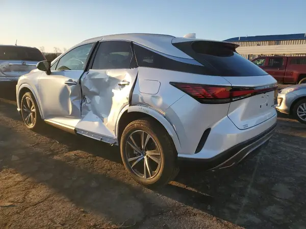 2T2BAMCA4SC090873 2025 LEXUS RX - Image 2