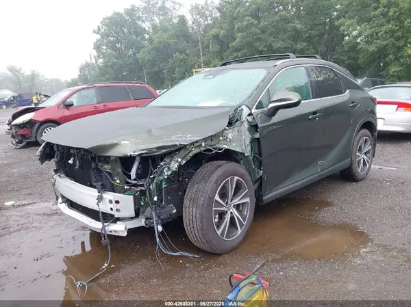 2T2BAMCA4SC103184 2025 LEXUS RX - Image 2