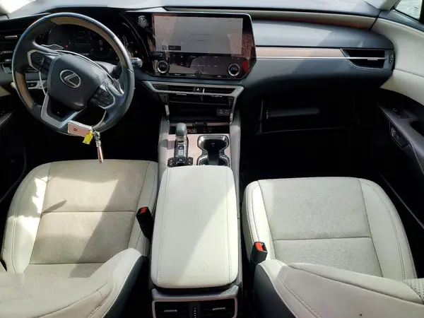 2T2BAMCA5PC002453 2023 LEXUS RX - Image 8