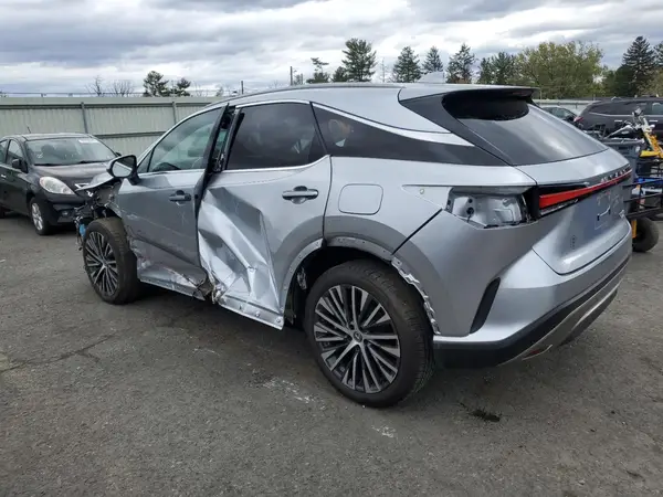 2T2BAMCA5PC005966 2023 LEXUS RX - Image 2