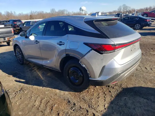 2T2BAMCA5PC013338 2023 LEXUS RX - Image 2