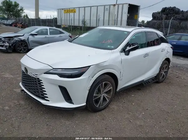 2T2BAMCA5PC022170 2023 LEXUS RX - Image 2