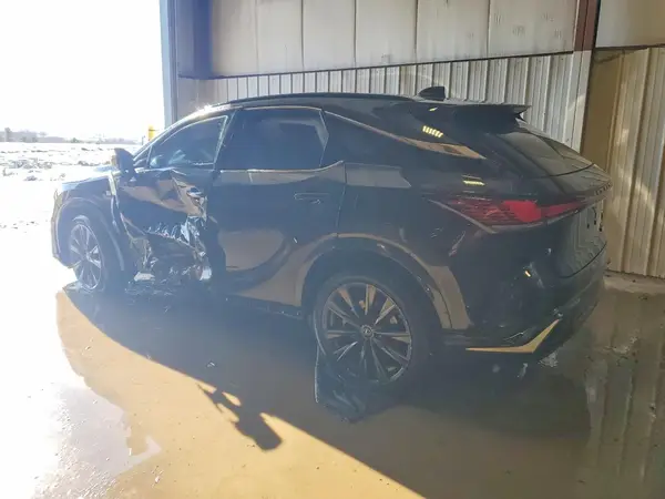 2T2BAMCA5PC027708 2023 LEXUS RX - Image 2