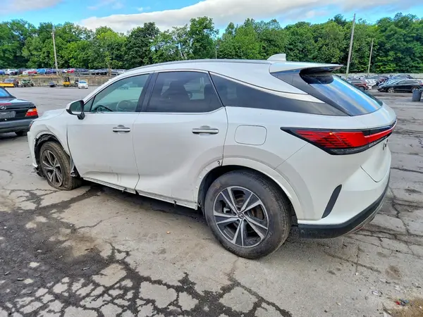 2T2BAMCA5RC052384 2024 LEXUS RX - Image 2