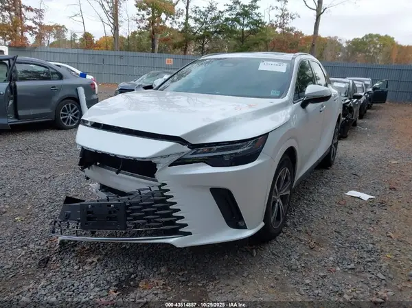 2T2BAMCA5SC090719 2025 LEXUS RX - Image 2