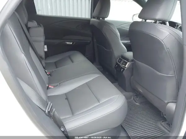 2T2BAMCA5SC090719 2025 LEXUS RX - Image 8