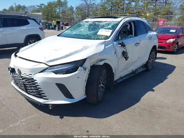 2T2BAMCA6PC020525 2023 LEXUS RX - Image 2