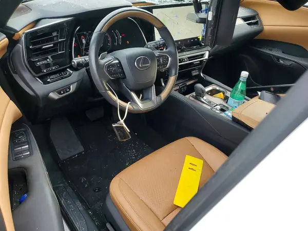 2T2BAMCA6PC021142 2023 LEXUS RX - Image 8