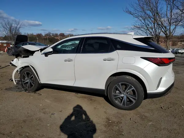 2T2BAMCA6PC023117 2023 LEXUS RX - Image 2