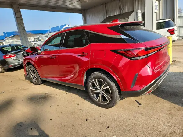 2T2BAMCA6PC027863 2023 LEXUS RX - Image 2