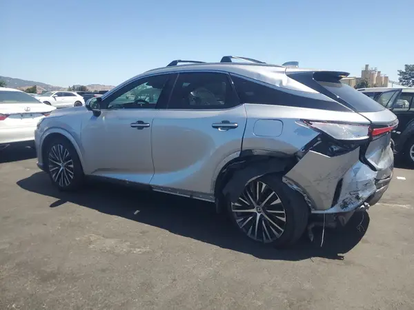 2T2BAMCA6PC028608 2023 LEXUS RX - Image 2