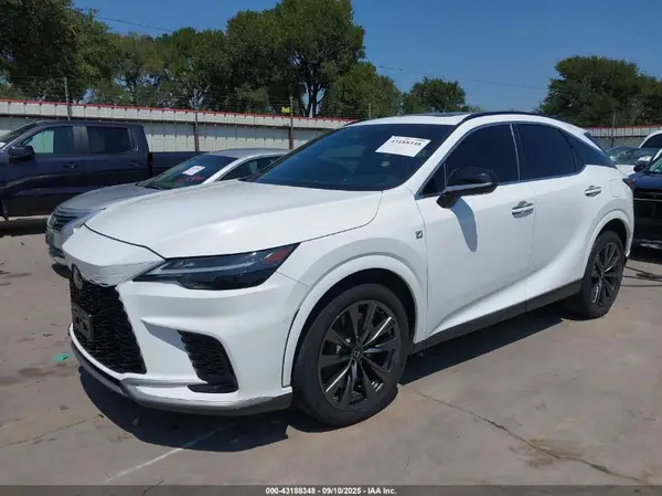2T2BAMCA6PC028723 2023 LEXUS RX - Image 2