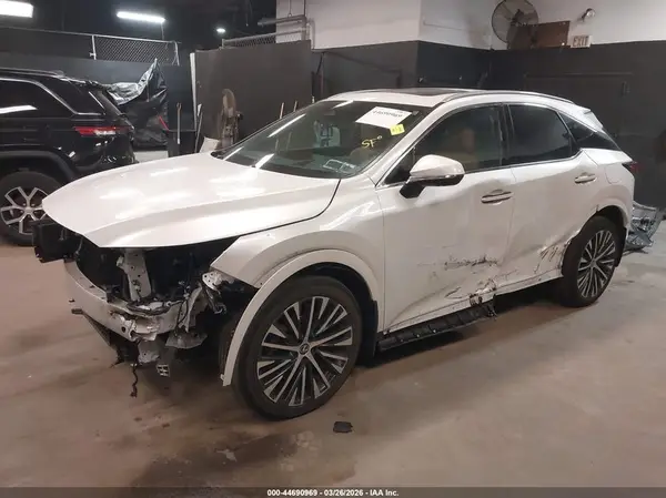 2T2BAMCA6PC037163 2023 LEXUS RX - Image 2