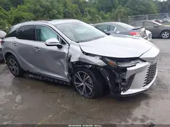 2T2BAMCA6RC067301 2024 LEXUS RX